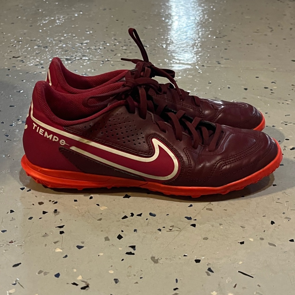 Nike Tiempo Legend 9 Club TF Turf Shoes